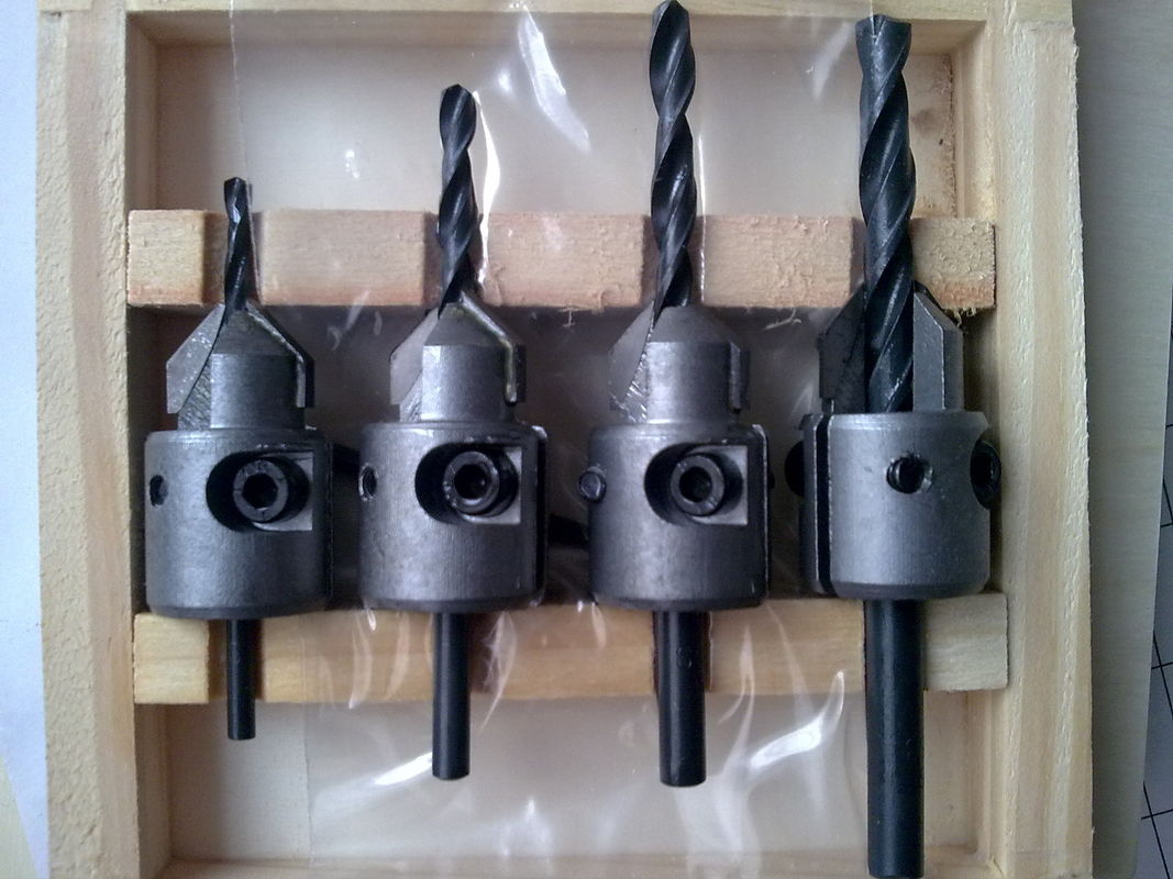 TC-004V Handwerkzeug-Teile 4PCS TCT-Karbid spitzte Senker-Bohrer für hölzerne Bohrung